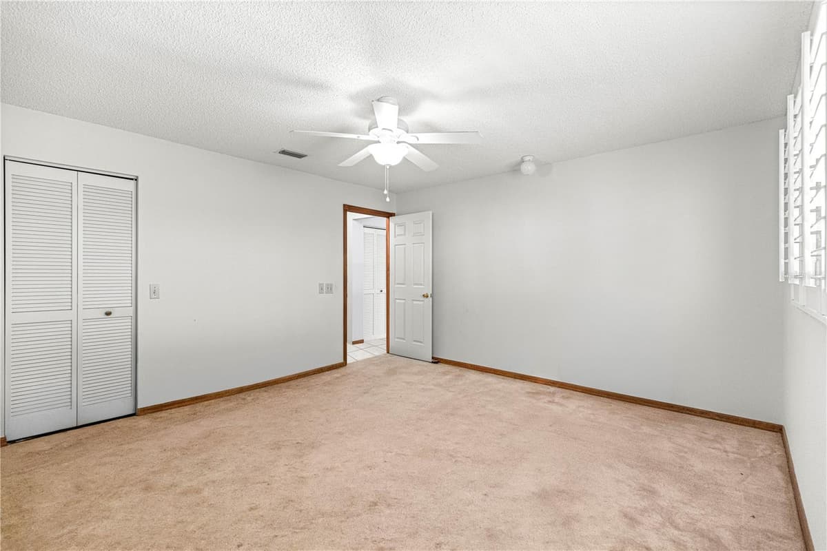 8802 92ND STREET — photo 26 of 37