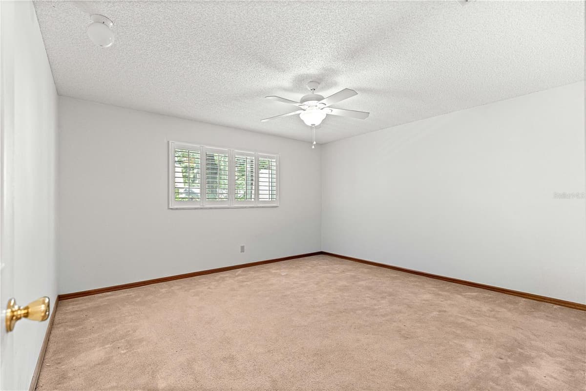 8802 92ND STREET — photo 24 of 37