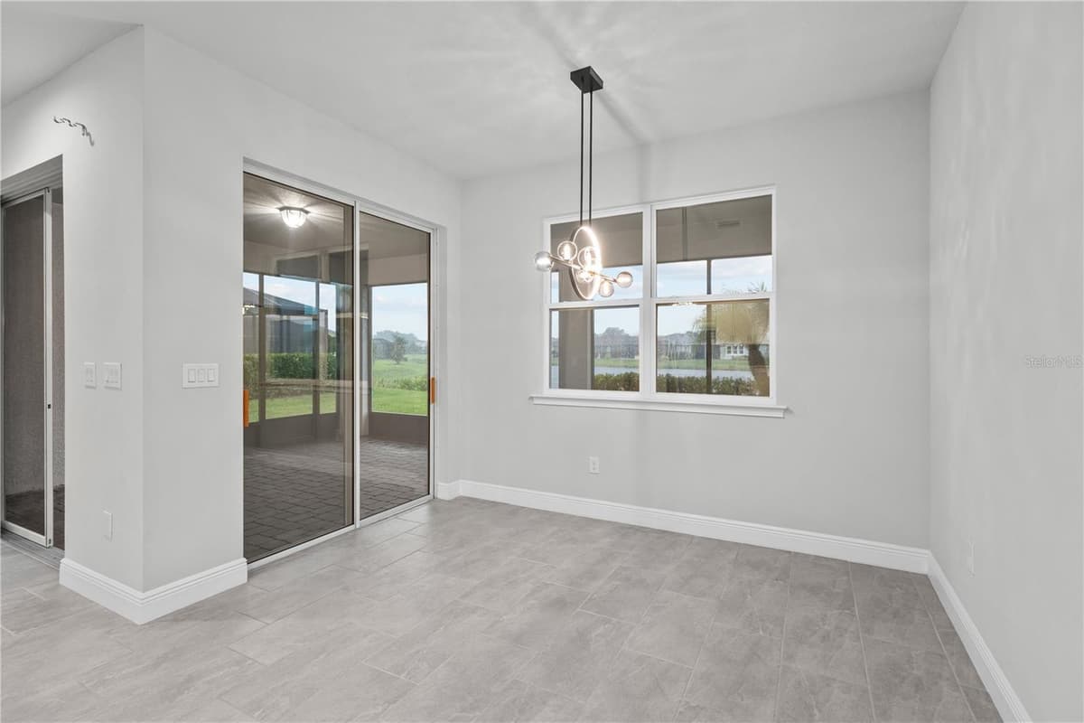 8712 BAY MEADOW DRIVE — photo 7 of 26