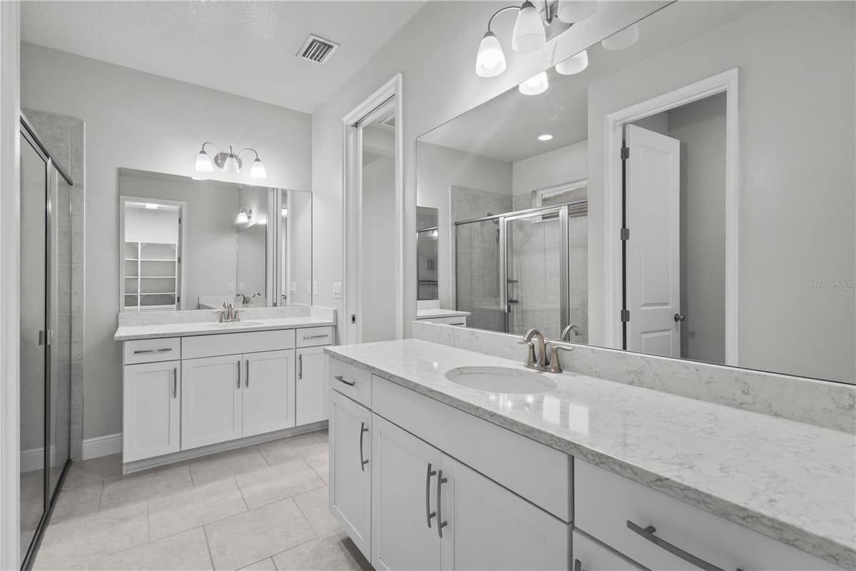 8712 BAY MEADOW DRIVE — photo 10 of 26