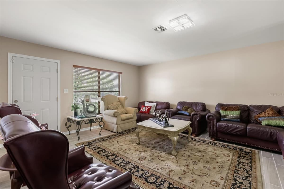 11253 APOPKA VINELAND ROAD — photo 10 of 50