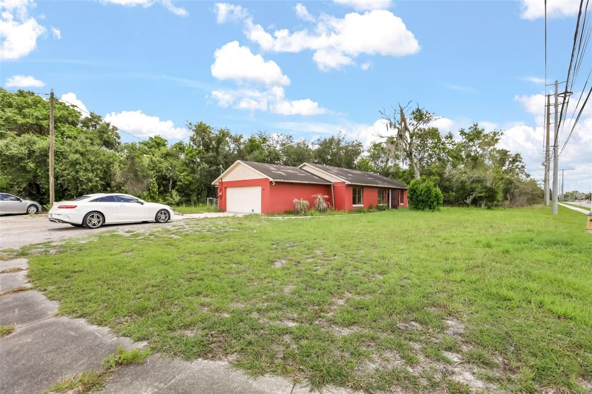 11253 APOPKA VINELAND ROAD — photo 6 of 50