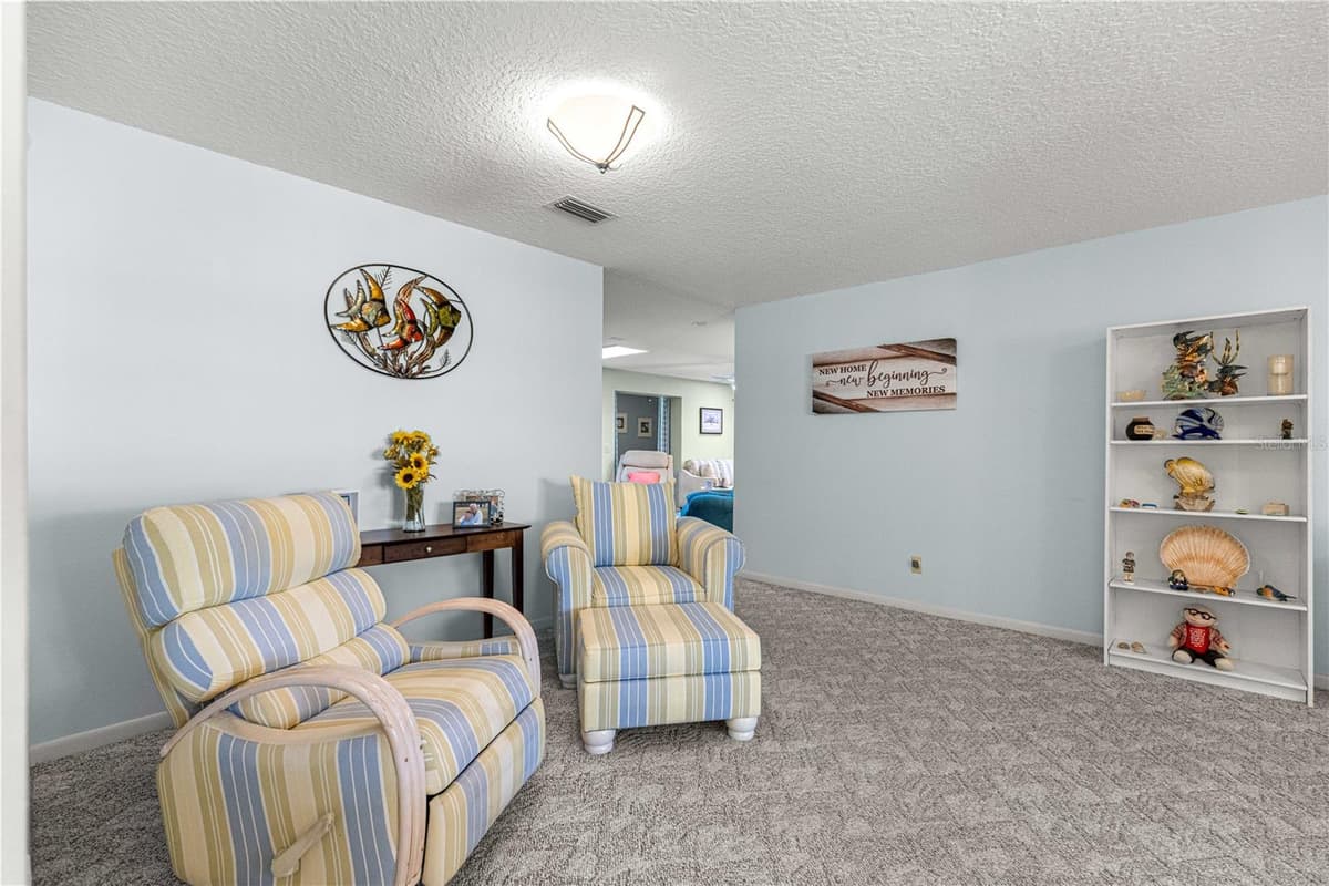 8662 96TH LANE — photo 7 of 40