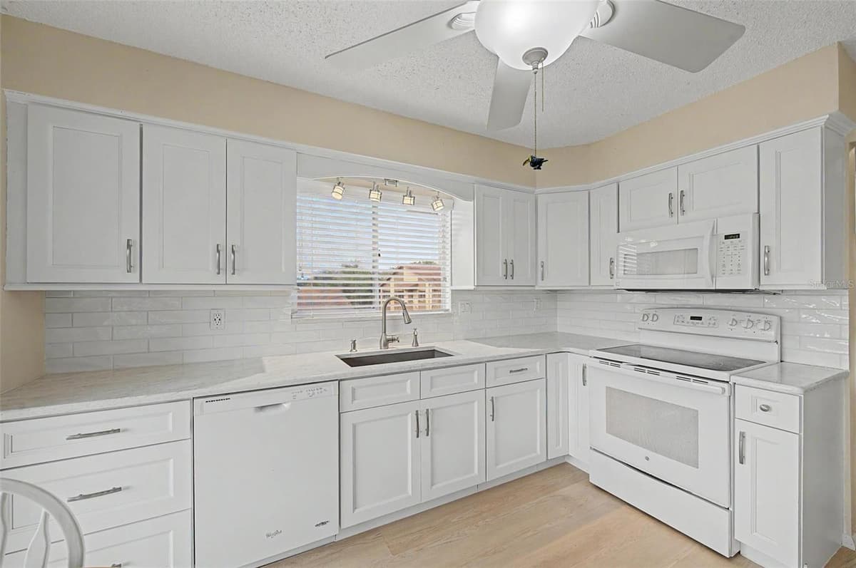 4009 LIGHTHOUSE WAY — photo 6 of 42