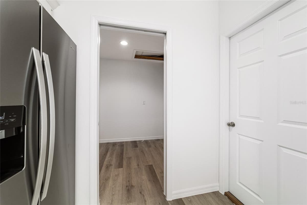 34 MAPLE LANE — photo 39 of 45
