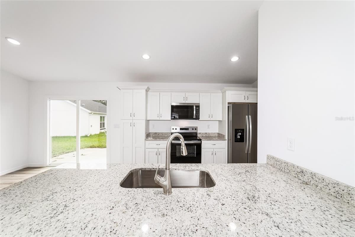 34 MAPLE LANE — photo 19 of 45