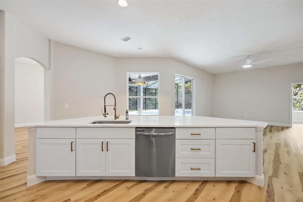 418 COVERED BRIDGE DRIVE — photo 19 of 59