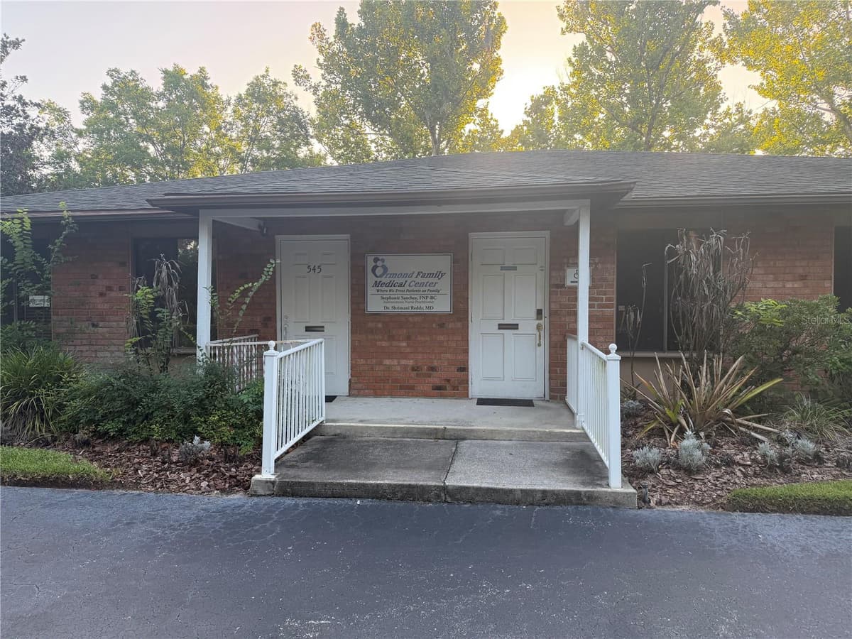 545 GRANADA BOULEVARD — photo 4 of 35