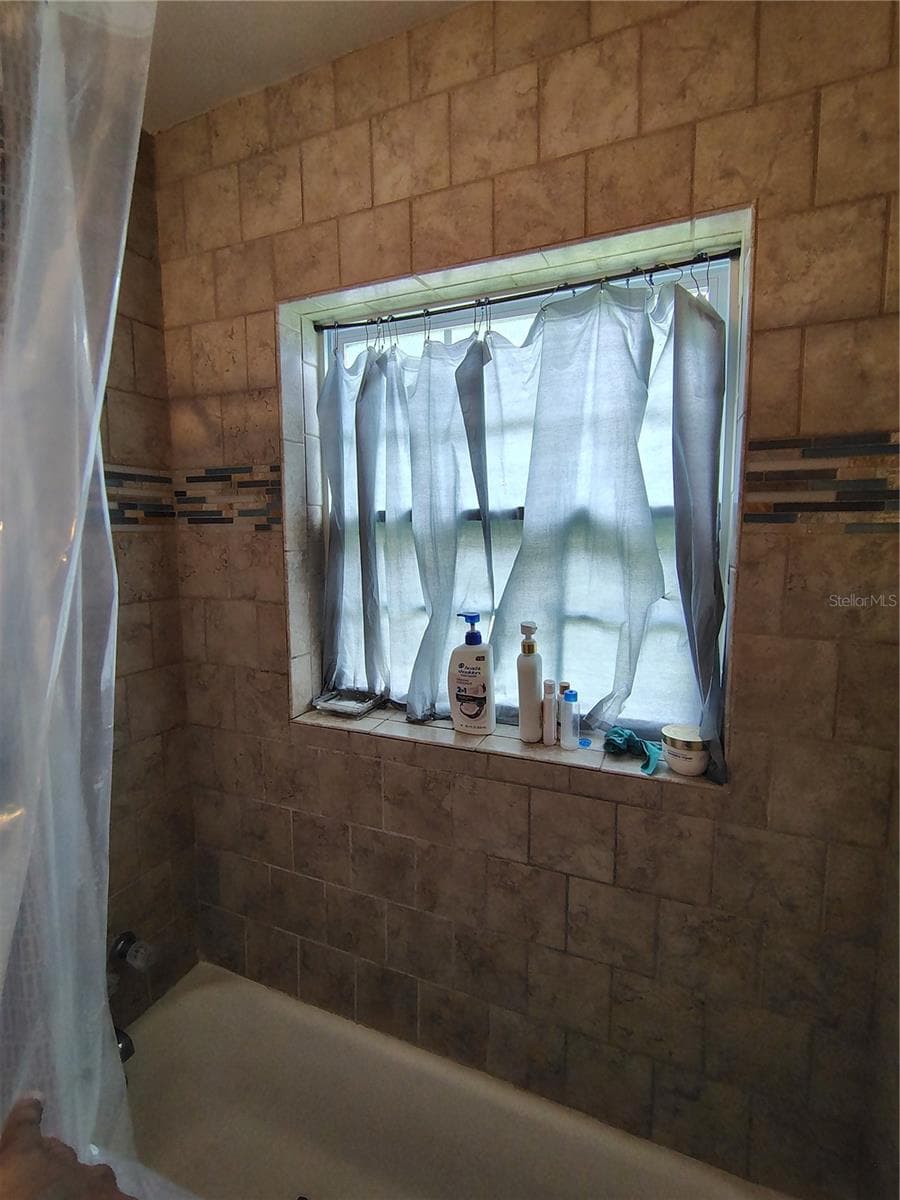 607 OAK RIDGE DRIVE — photo 19 of 28