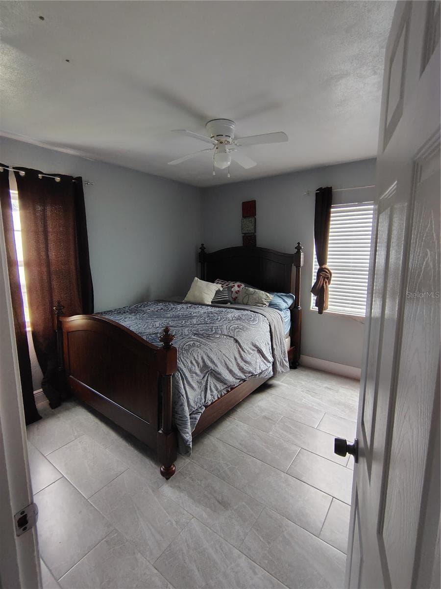 607 OAK RIDGE DRIVE — photo 16 of 28