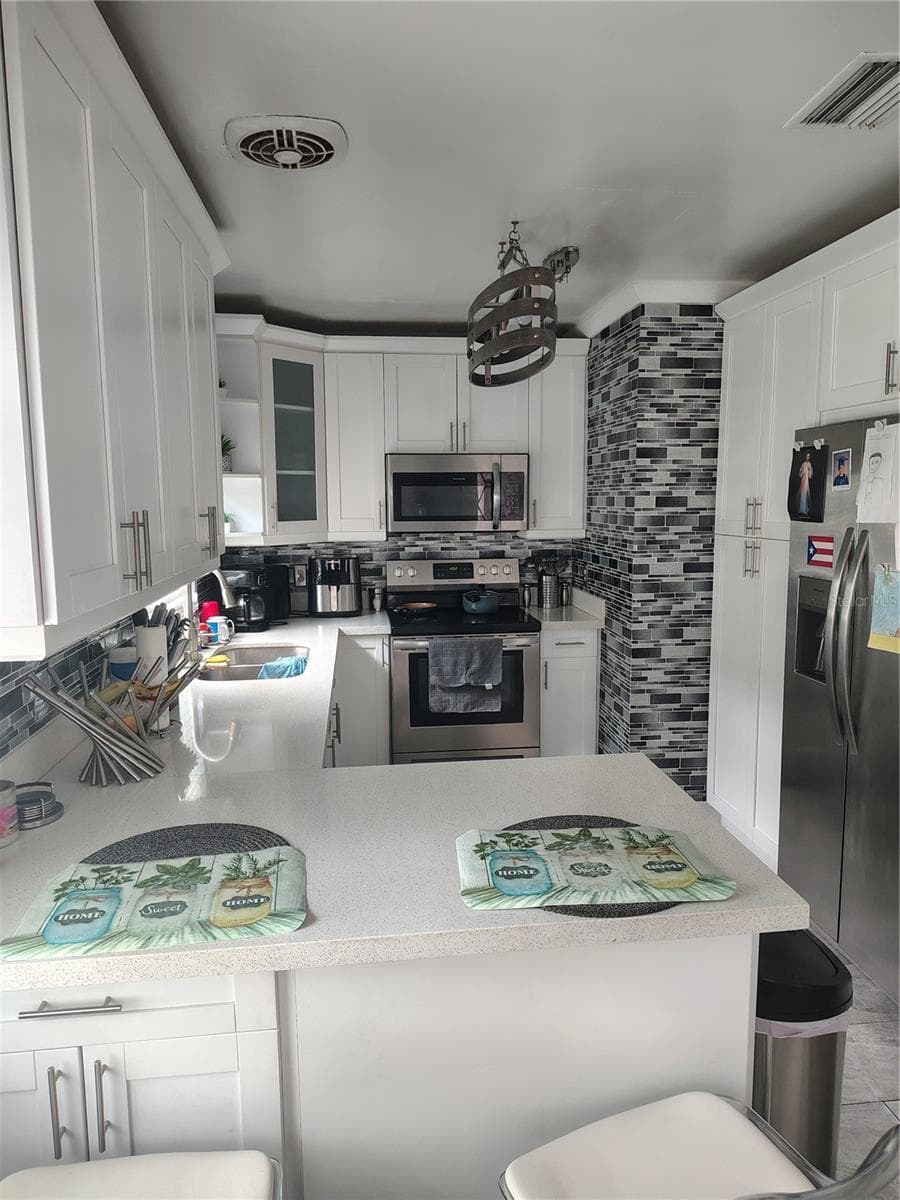 607 OAK RIDGE DRIVE — photo 12 of 28