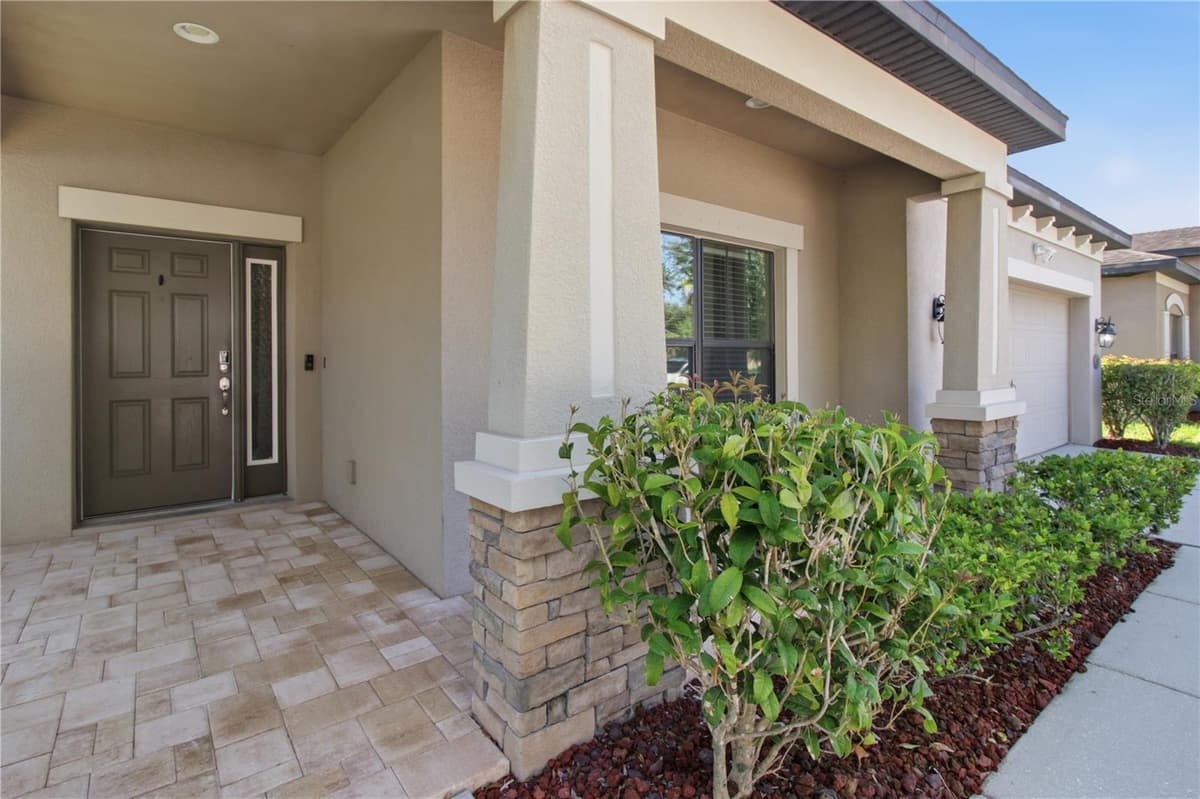 4738 WOODS LANDING LANE — photo 15 of 59