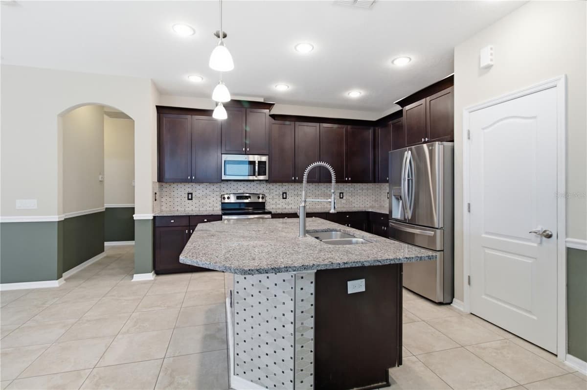 4738 WOODS LANDING LANE — photo 23 of 59