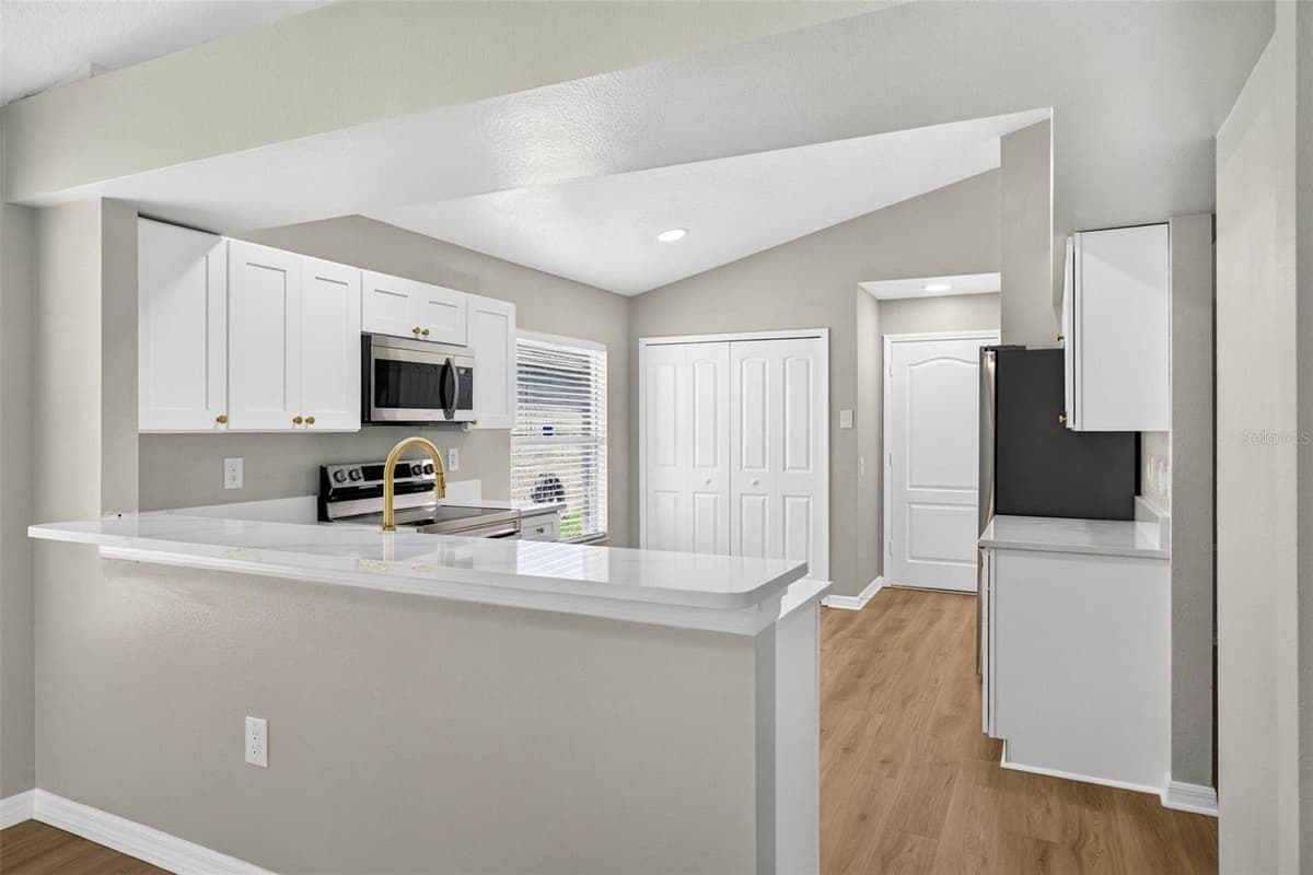25442 BRUFORD BOULEVARD — photo 12 of 40