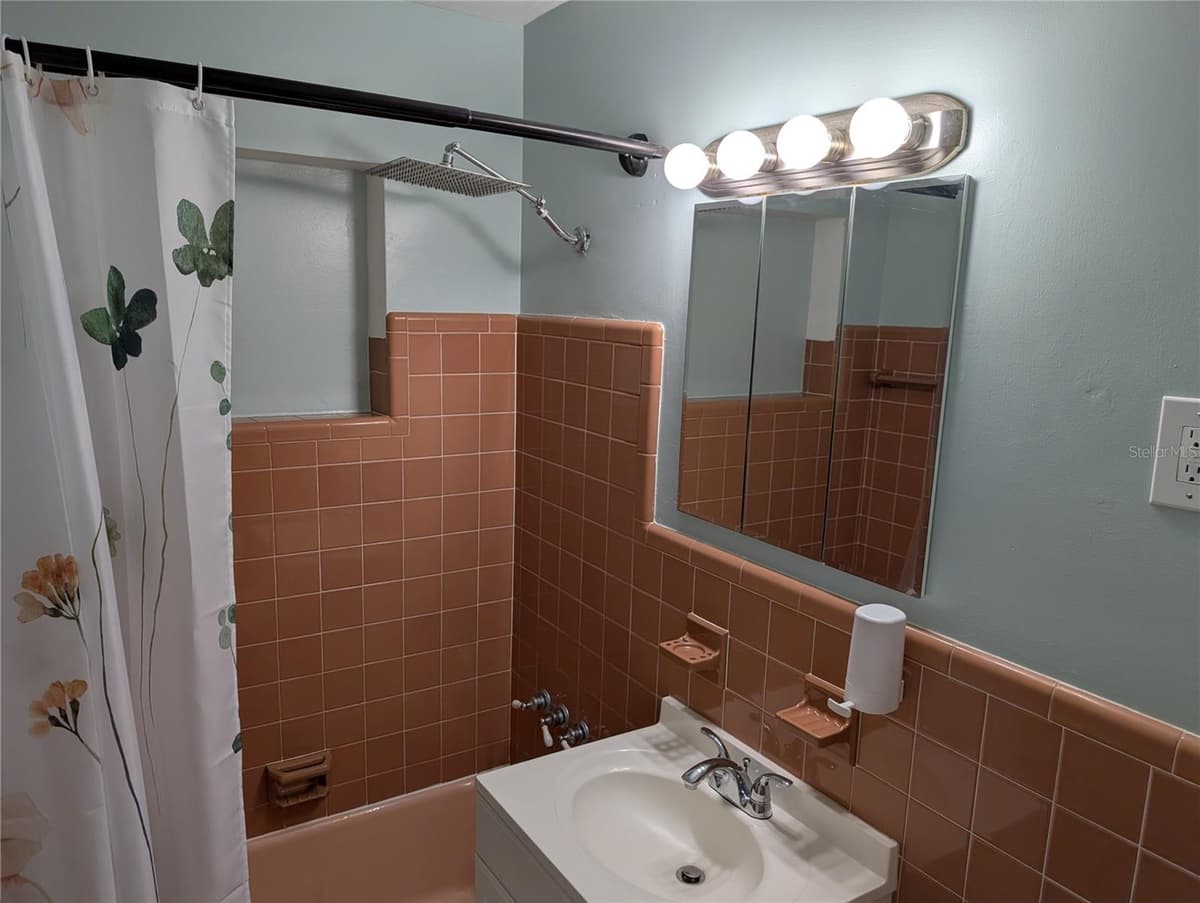 22311 MIDWAY BOULEVARD — photo 40 of 70