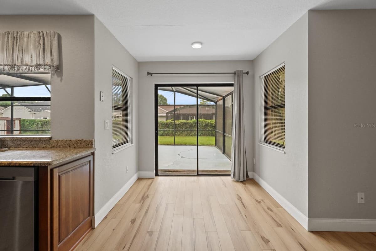 7437 PINEMOUNT DRIVE — photo 29 of 43