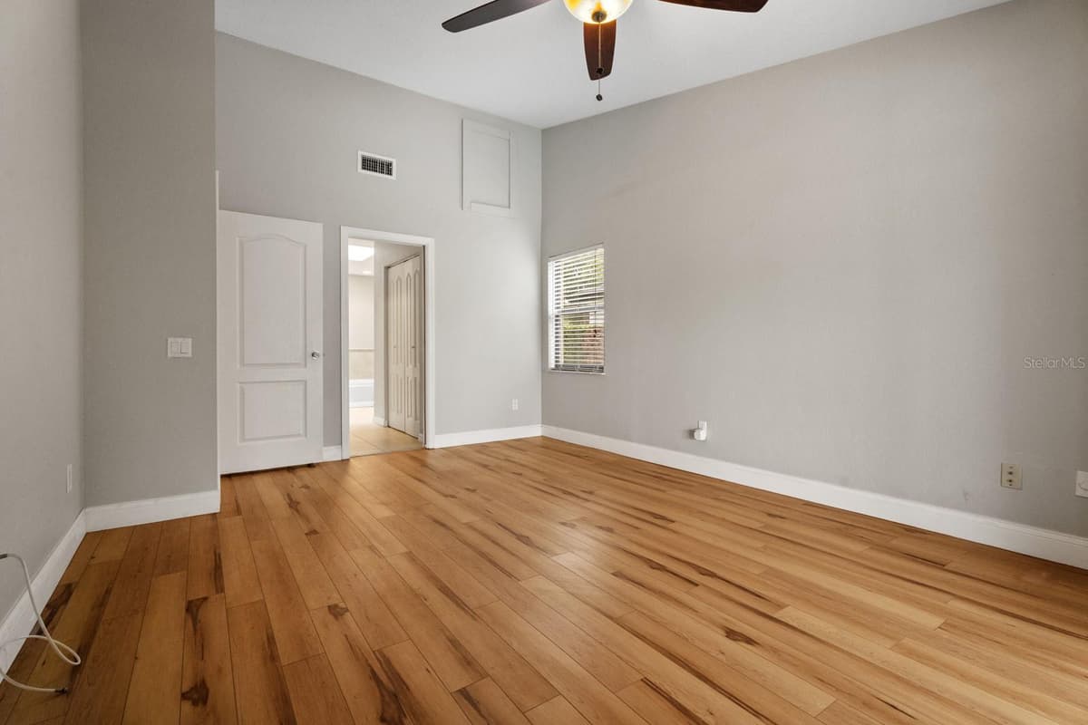 7437 PINEMOUNT DRIVE — photo 27 of 43