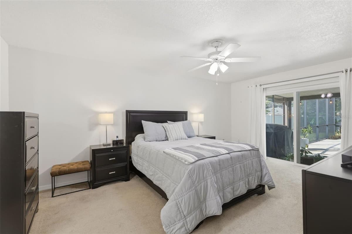 8614 SANDBERRY BLVD — photo 18 of 39