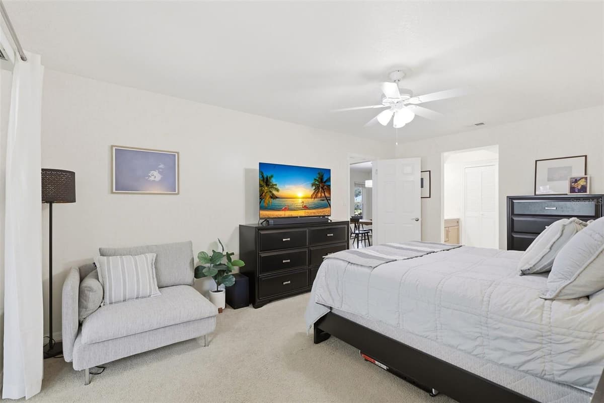 8614 SANDBERRY BLVD — photo 19 of 39