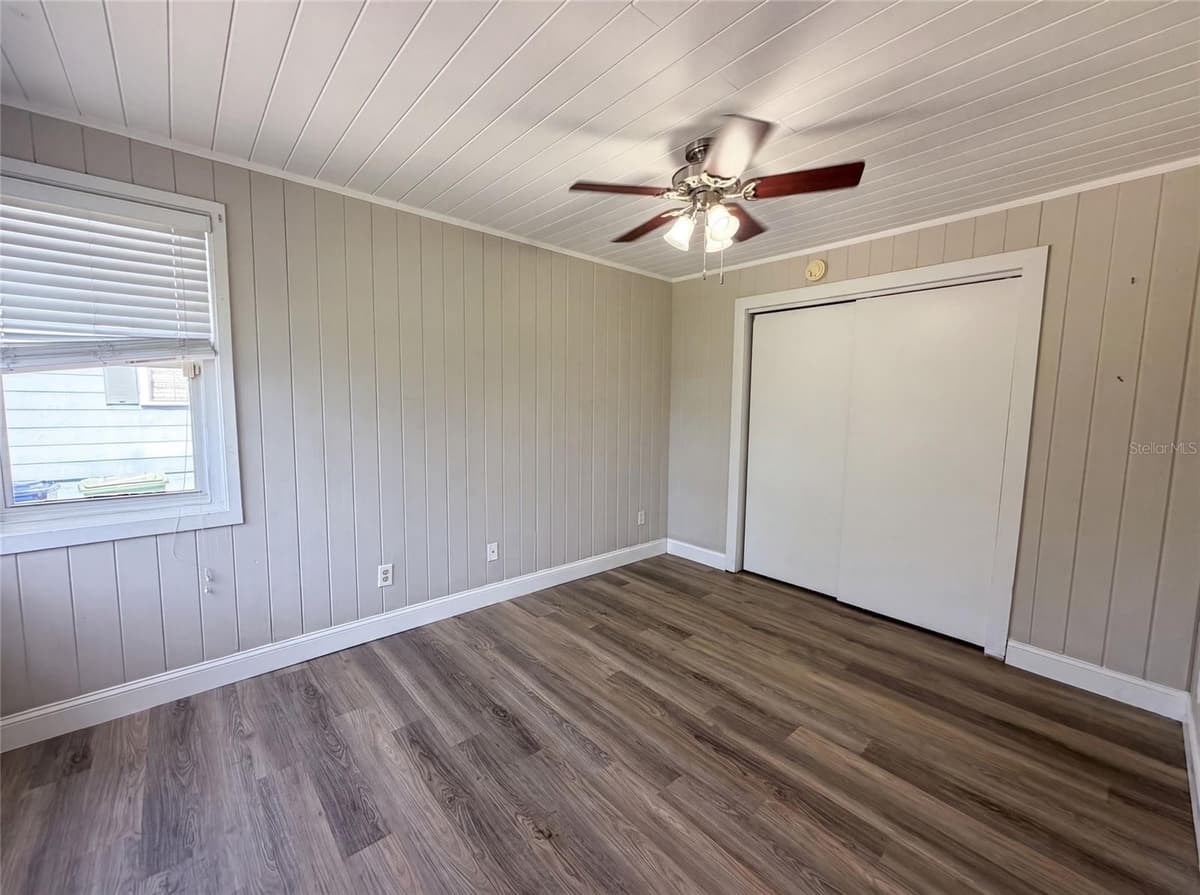 1521 RIVER SHORE WAY — photo 3 of 14
