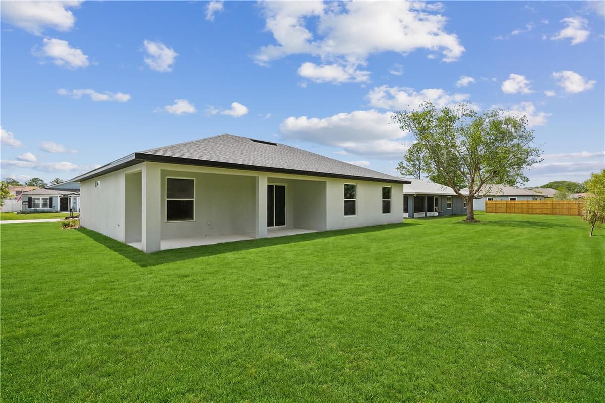 7 UPLAND PLACE — photo 16 of 16