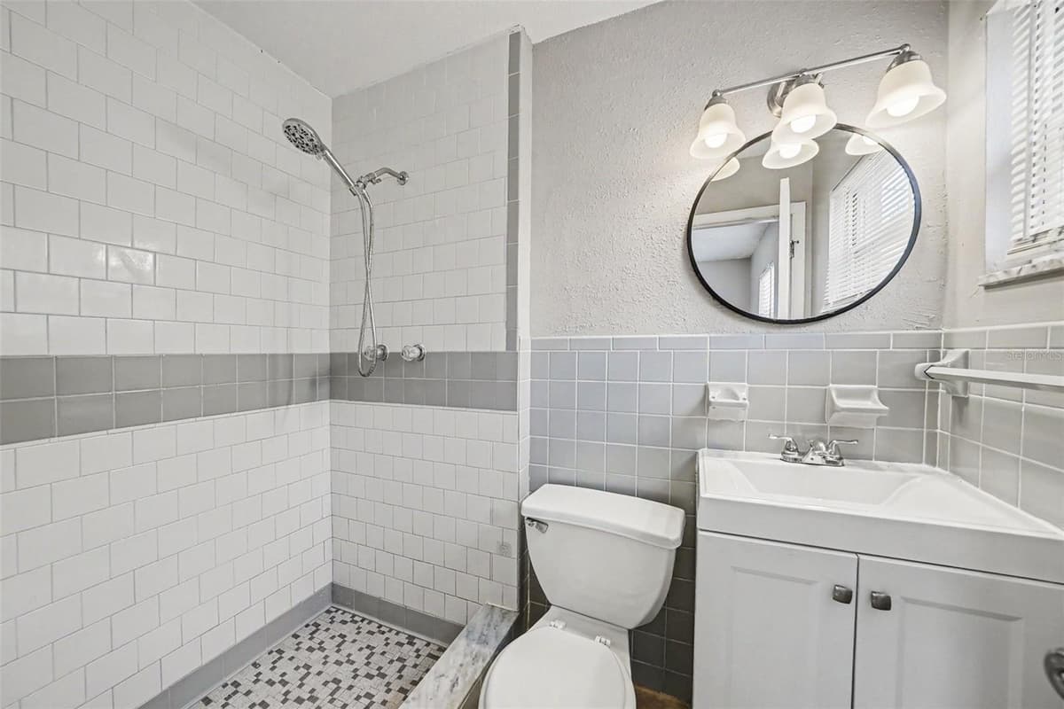 10410 27TH STREET — photo 12 of 15