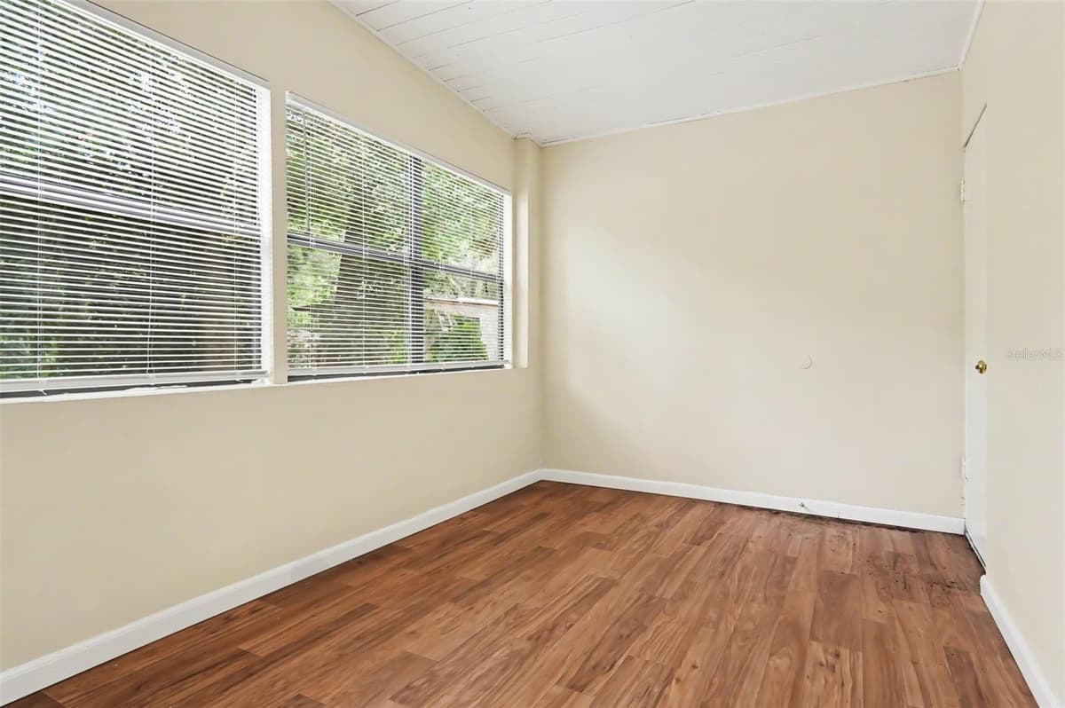 4720 BALBOA DRIVE — photo 14 of 15