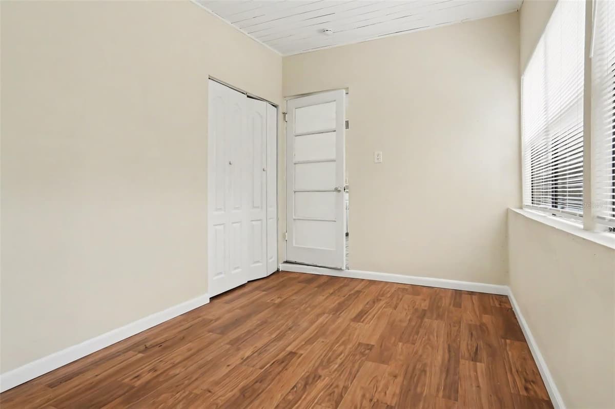 4720 BALBOA DRIVE — photo 13 of 15