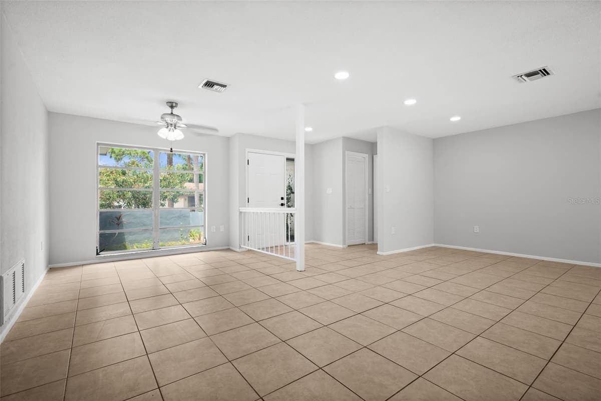 504 BAMBOO COURT — photo 3 of 33