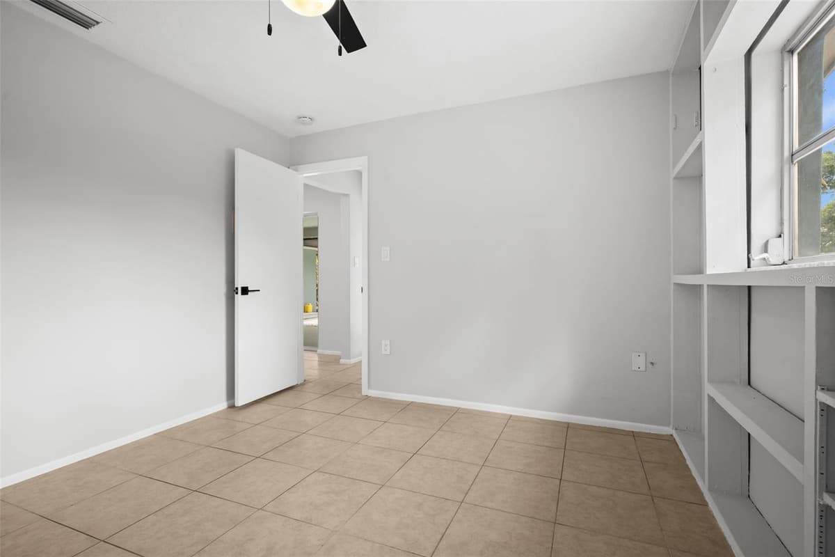 504 BAMBOO COURT — photo 23 of 33