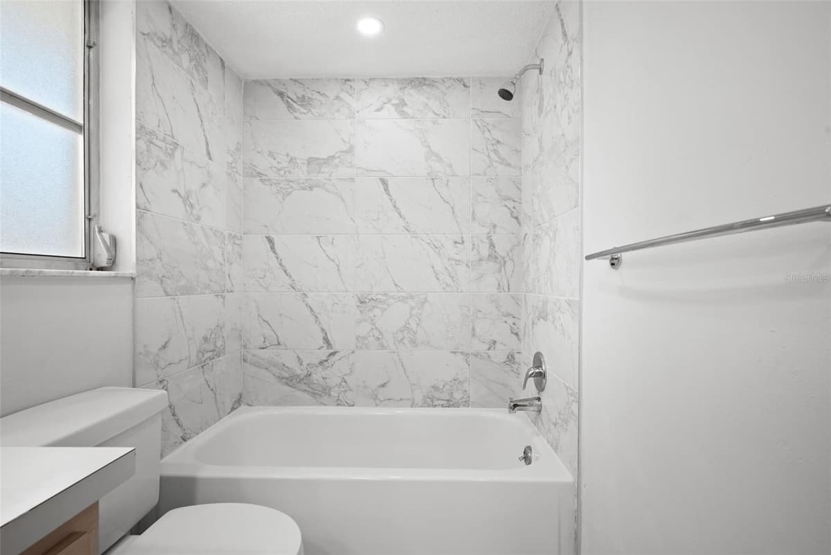 504 BAMBOO COURT — photo 22 of 33
