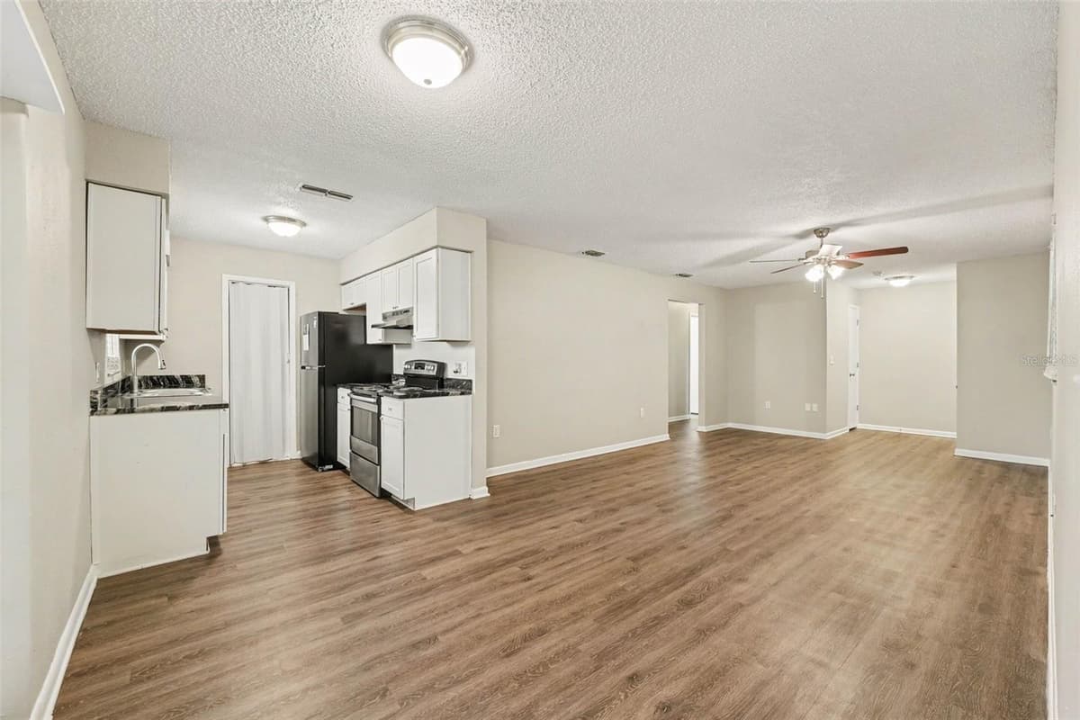 2047 SOMERVILLE DRIVE — photo 4 of 15