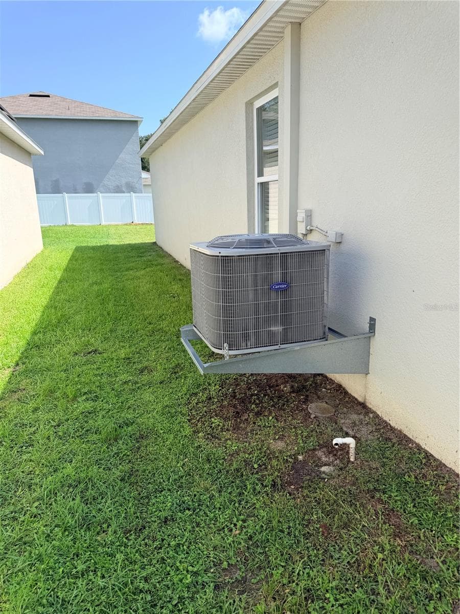 615 TRALEE LANE — photo 9 of 10
