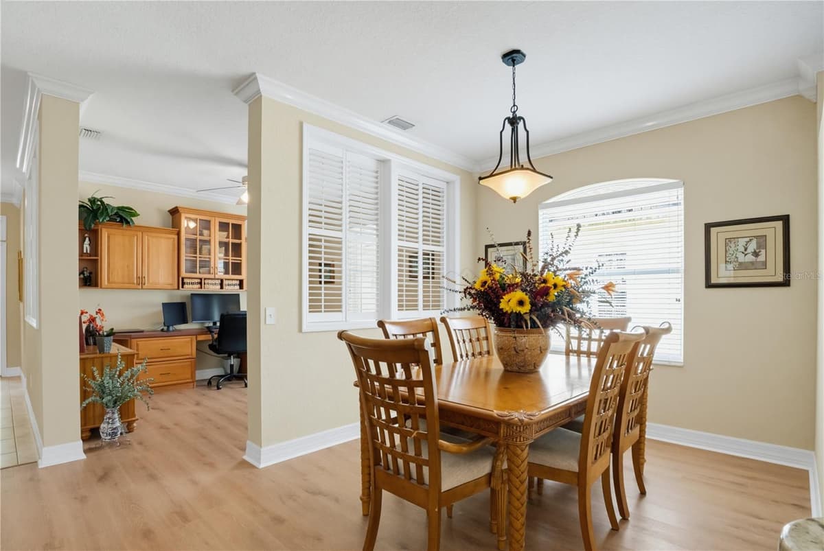 7155 SPIKERUSH COURT — photo 14 of 56
