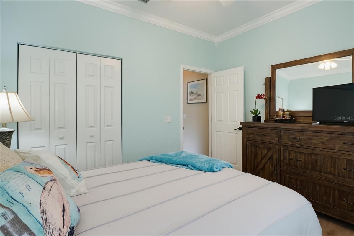 7155 SPIKERUSH COURT — photo 10 of 56