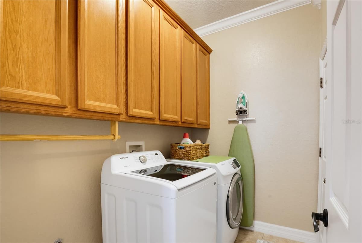 7155 SPIKERUSH COURT — photo 41 of 56