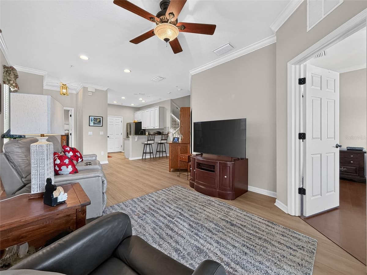 14125 OASIS COVE BOULEVARD — photo 8 of 60