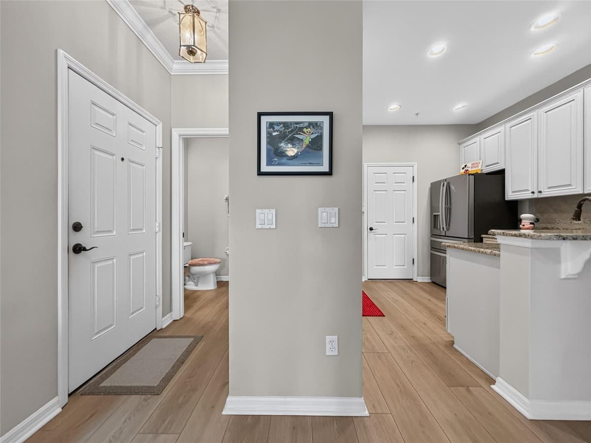14125 OASIS COVE BOULEVARD — photo 10 of 60
