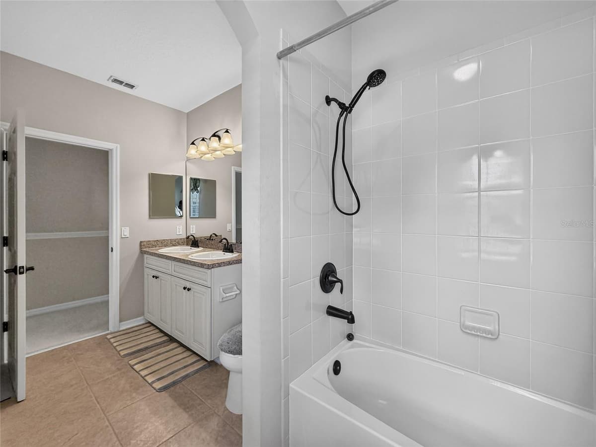 14125 OASIS COVE BOULEVARD — photo 31 of 60