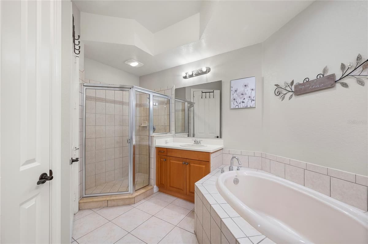 98 VIVANTE BOULEVARD — photo 11 of 27