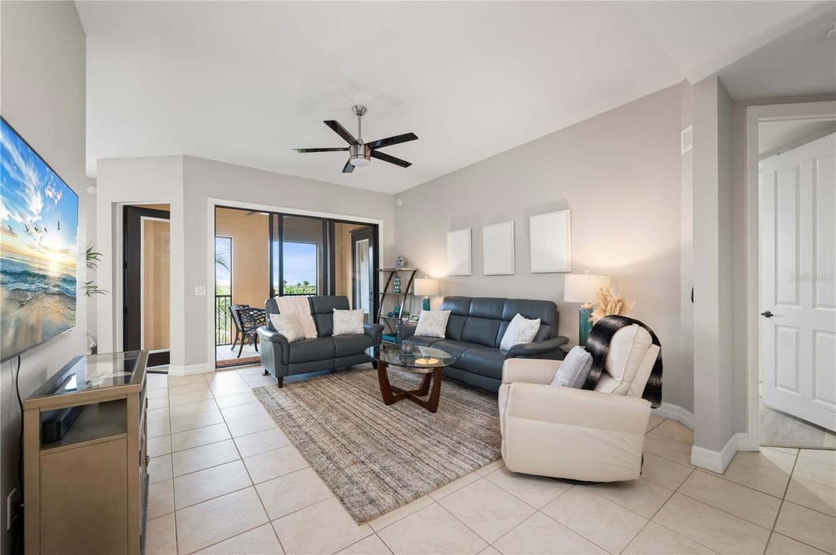 98 VIVANTE BOULEVARD — photo 4 of 27