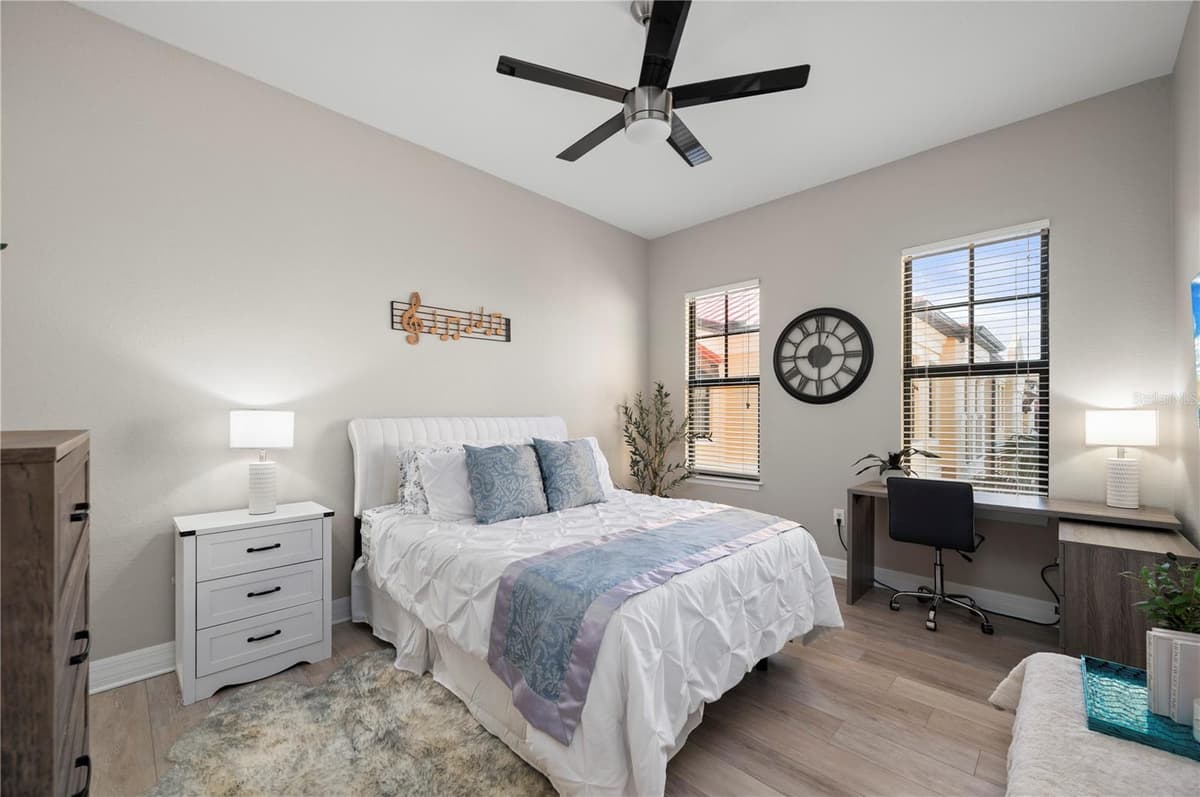 98 VIVANTE BOULEVARD — photo 8 of 27
