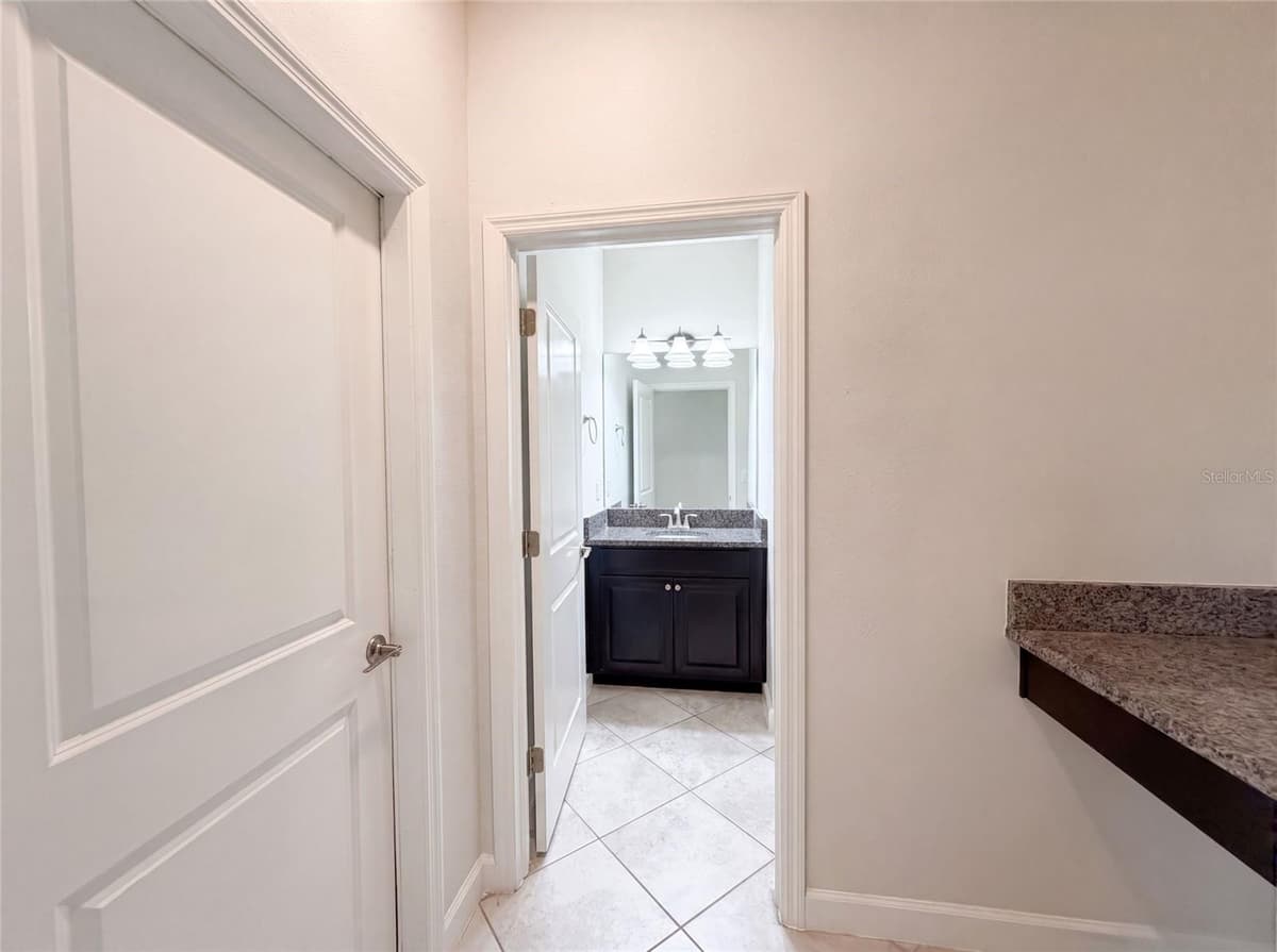 9709 IVORY DRIVE — photo 19 of 34