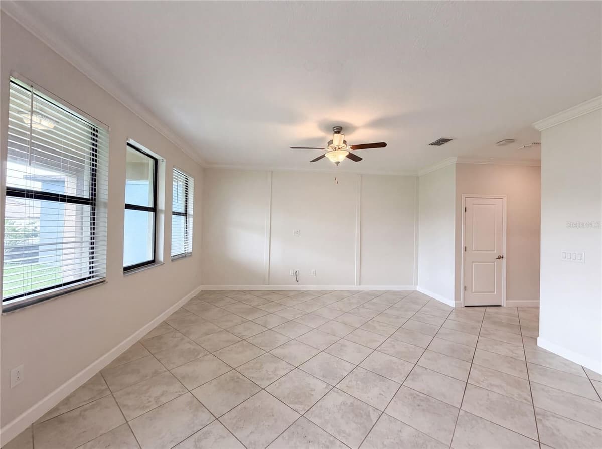 9709 IVORY DRIVE — photo 8 of 34