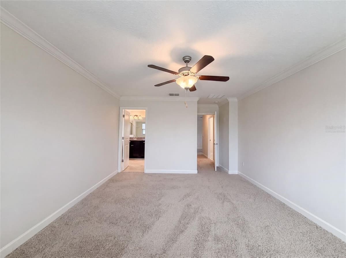 9709 IVORY DRIVE — photo 4 of 34