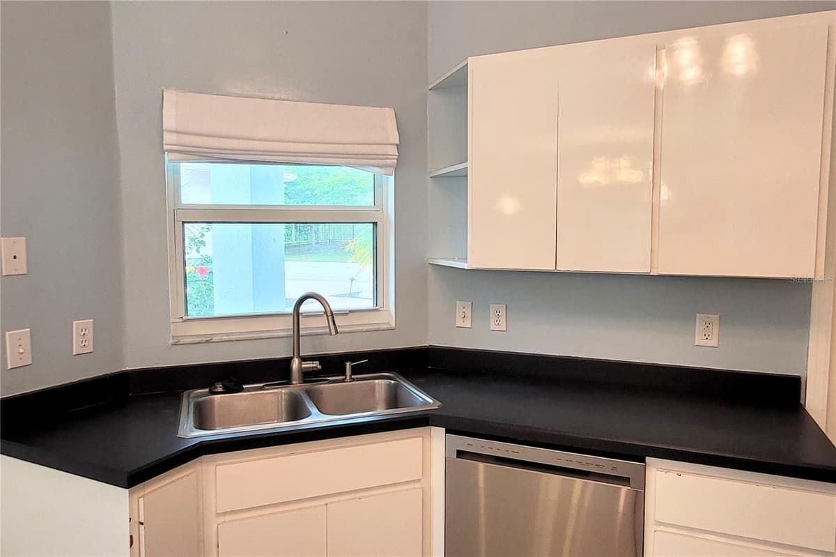 2354 TAMI SOLA STREET — photo 6 of 42