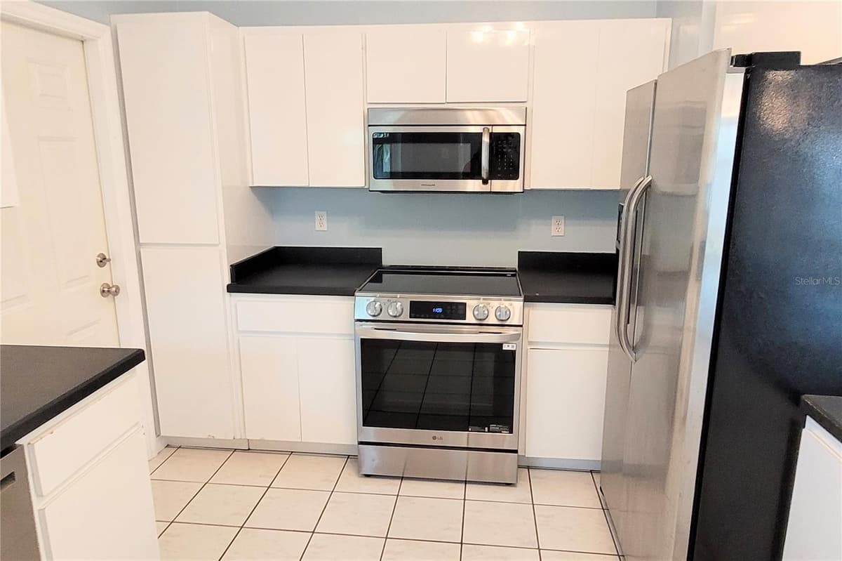 2354 TAMI SOLA STREET — photo 7 of 42