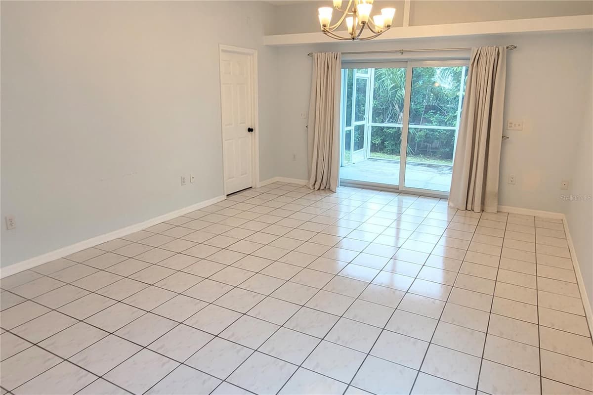2354 TAMI SOLA STREET — photo 13 of 42
