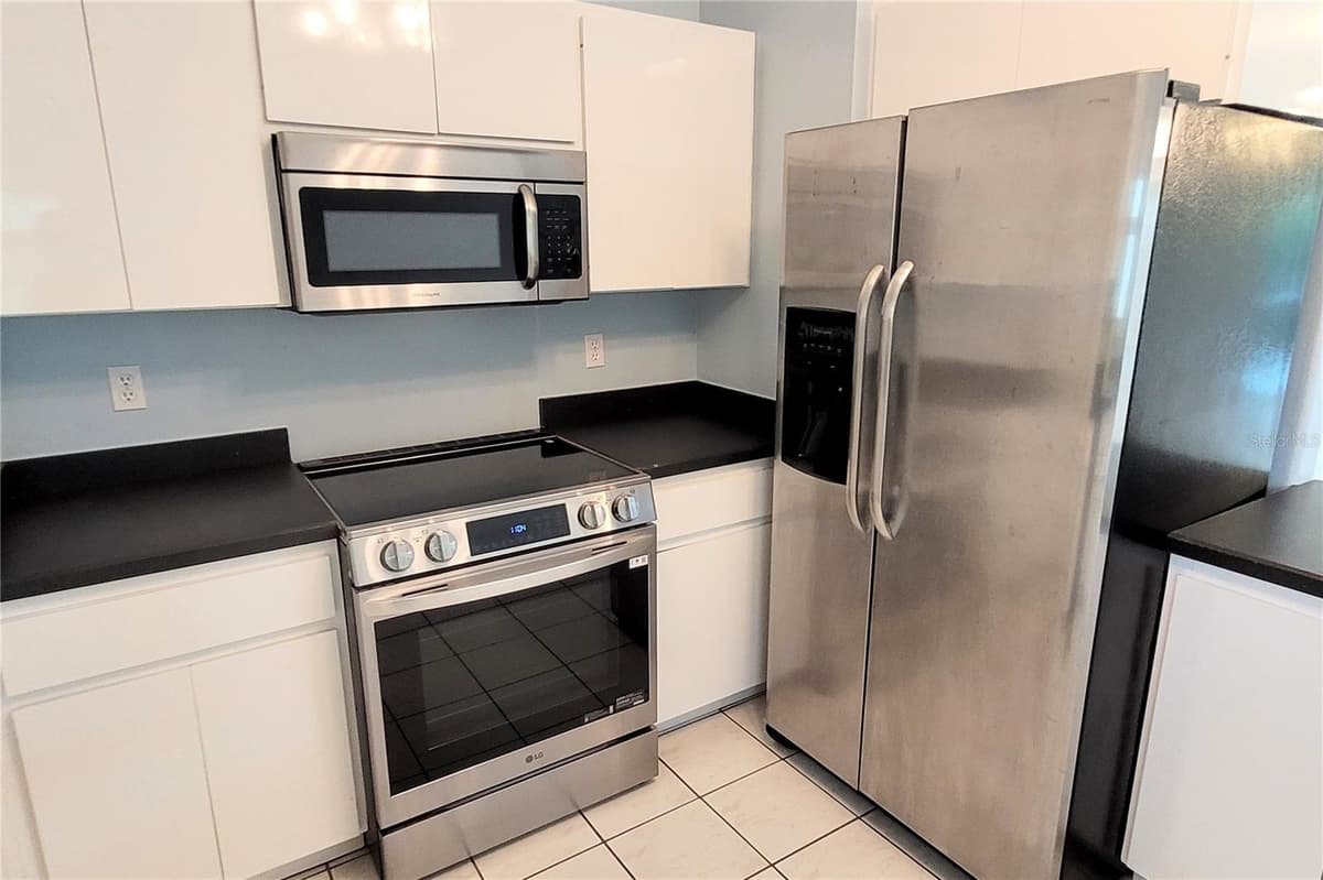 2354 TAMI SOLA STREET — photo 8 of 42
