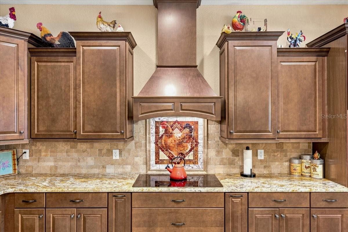408 HAWK TALON DRIVE — photo 15 of 59
